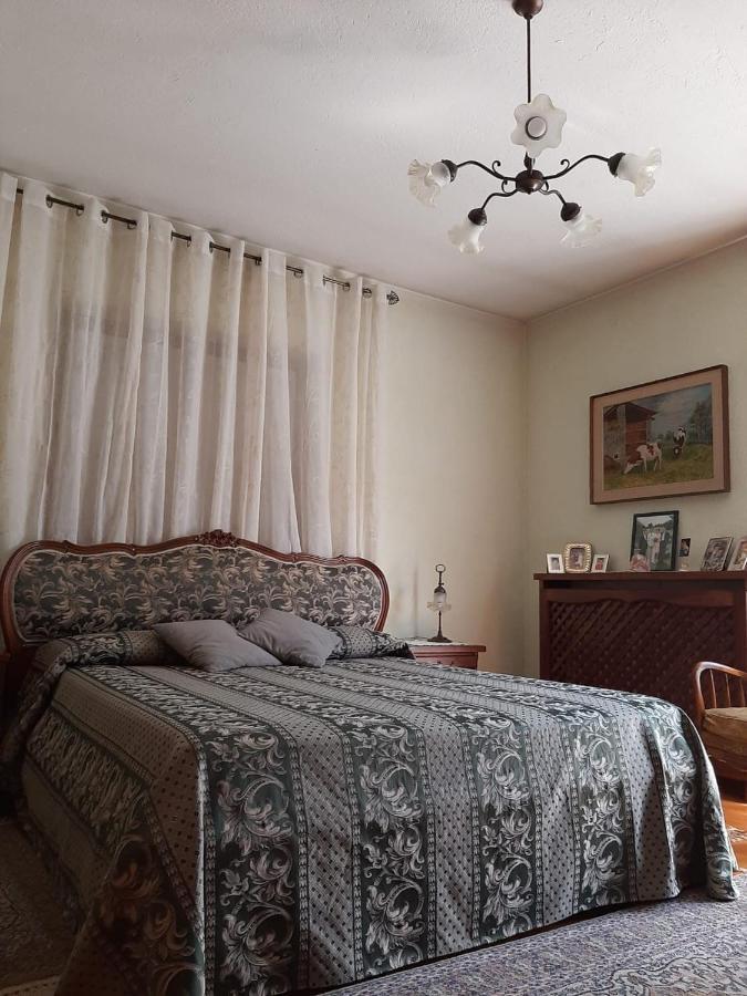 フェーニス Les Hirondelles Bed & Breakfast エクステリア 写真